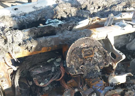 2010 Volkswagen New Beetle 2.5L z USA, uszkodzony, nr VIN 3VWPG3AG8AM007846